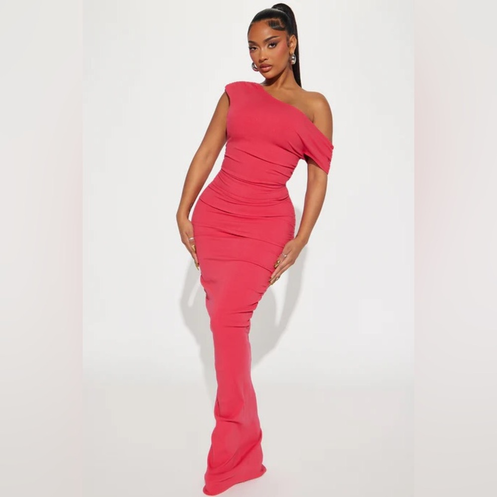 Fashion Nova Kelli Snatched Maxi Dress - Raspberry